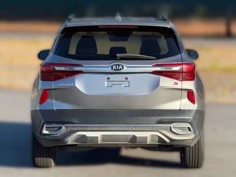 Used 2021 Kia Seltos S image 4