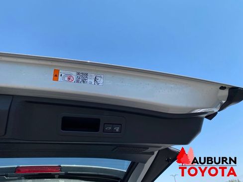 New 2026 Toyota 4Runner TRD Off-Road Premium AWD/4WD image 11