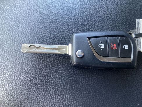 Used 2025 Toyota RAV4 LE AWD/4WD image 55