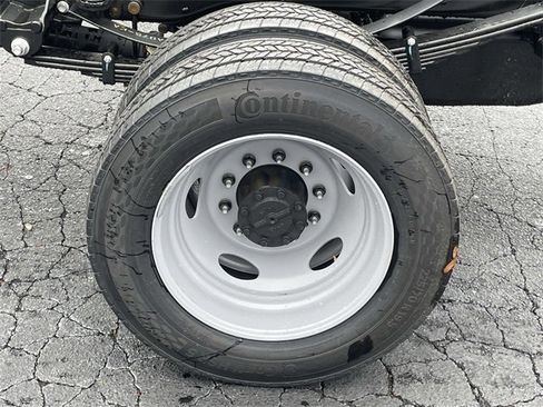 New 2026 Ford F550 XL image 21