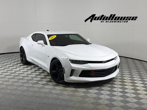 Used 2017 Chevrolet Camaro LT RWD image 1