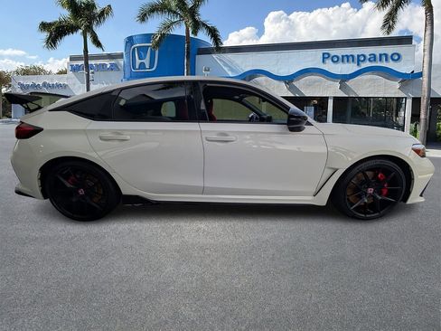 Certified 2025 Honda Civic Type R image 8