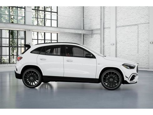 New 2026 Mercedes-Benz GLA 35 AMG 4MATIC image 15