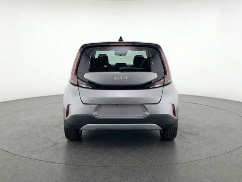 Used 2025 Kia Soul LX w/ LX Technology Package image 7