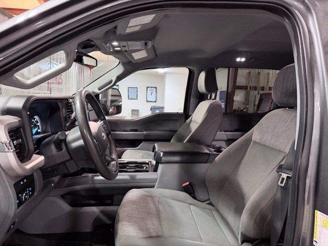 Used 2023 Ford F250 XLT w/ FX4 Off-Road Package AWD/4WD image 11