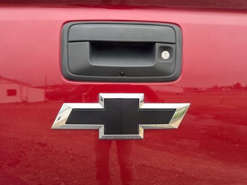 Used 2018 Chevrolet Colorado Z71 AWD/4WD image 10