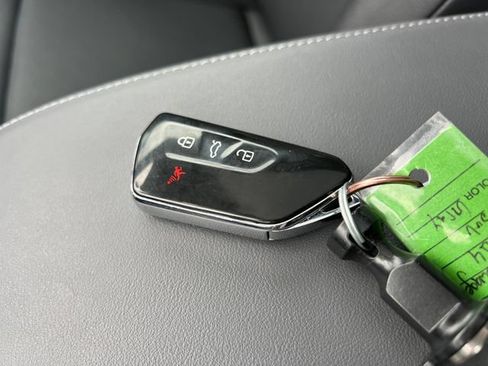 Used 2023 Volkswagen ID.4 Pro RWD image 30