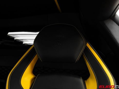 Used 2018 Lamborghini Aventador S AWD/4WD image 41