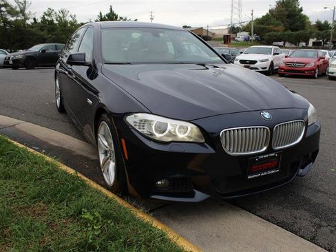 Used 2013 BMW 550i w/ M-Sport Package image 2