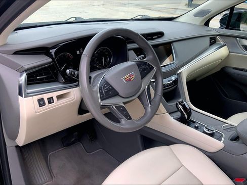 Used 2023 Cadillac XT5 Premium Luxury image 14