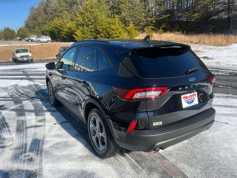 New 2025 Ford Escape ST-Line w/ Cold Weather Package image 26