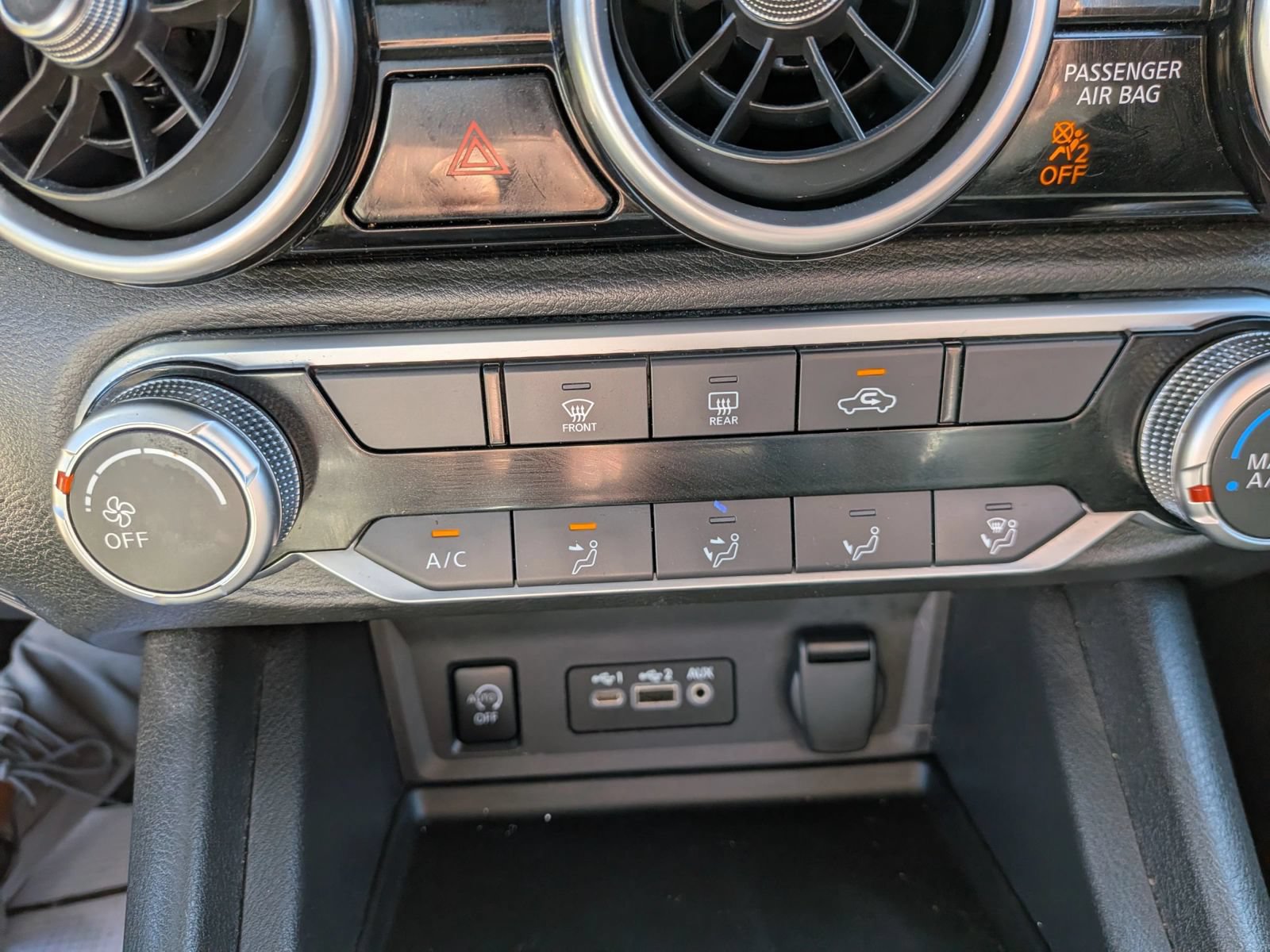 Used 2025 Nissan Sentra SV FWD image 49