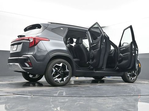 Used 2025 Kia Seltos S image 75