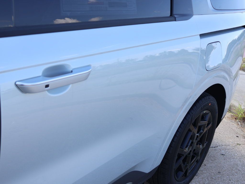 New 2027 Kia Carnival EX w/ Dark Edition Package FWD image 13
