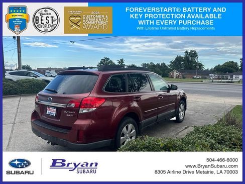 Used 2011 Subaru Outback 3.6R Limited w/ PWR Moonroof Pkg AWD/4WD image 7