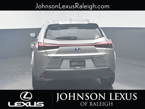 Used 2022 Lexus UX 250h w/ Premium Package AWD/4WD image 8