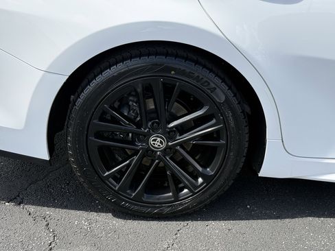 Certified 2025 Toyota Camry SE FWD image 11
