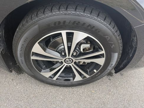 Certified 2023 Nissan Sentra SV FWD image 29