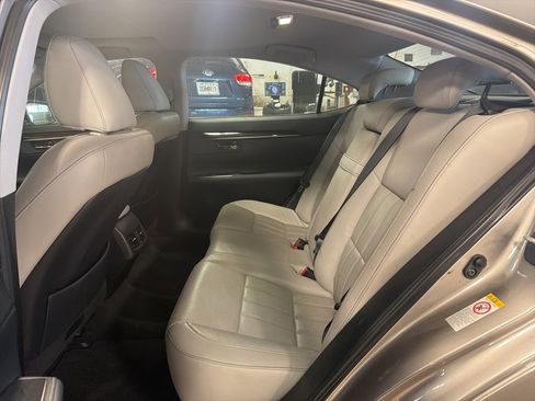 Used 2017 Lexus ES 350 image 5