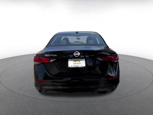 Used 2025 Nissan Sentra SV image 11
