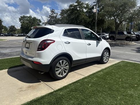 Used 2020 Buick Encore Preferred FWD image 2