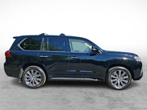 Used 2017 Lexus LX 570 4WD w/ Luxury Package image 7