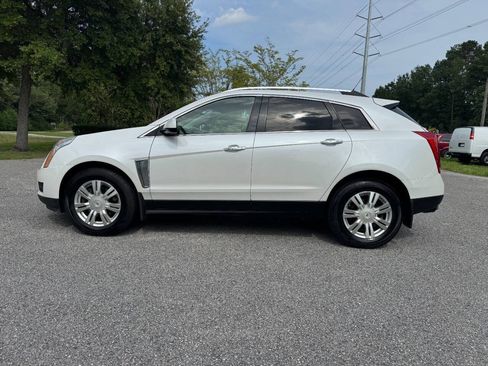 Used 2013 Cadillac SRX Luxury FWD image 3