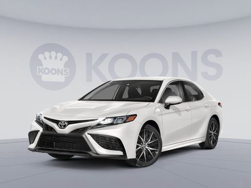 Used 2022 Toyota Camry SE FWD image 1