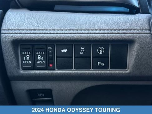 Certified 2024 Honda Odyssey Touring image 35