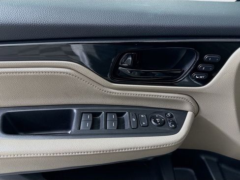 Used 2018 Honda Odyssey Elite image 18