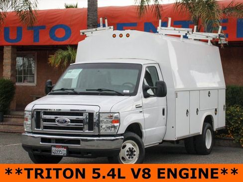 Used 2014 Ford E-350 and Econoline 350 Super Duty w/ Power Windows & Locks Group image 3