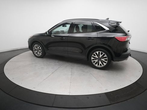 Used 2022 Ford Escape Titanium w/ Class II Trailer Tow Package image 12