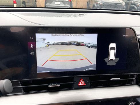 Used 2023 Kia Sportage EX image 24