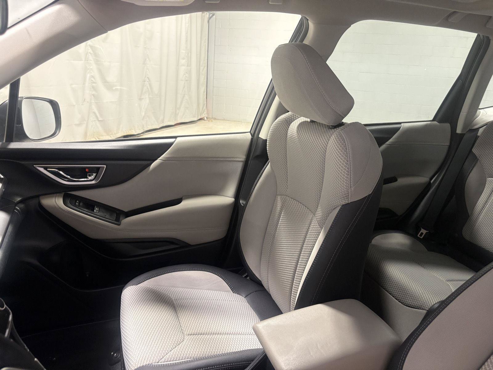 Used 2020 Subaru Forester Premium AWD/4WD image 27