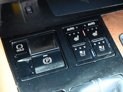 Used 2022 Lexus RX 350L FWD w/ Premium Package image 30