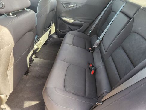 Used 2024 Chevrolet Malibu LT image 30
