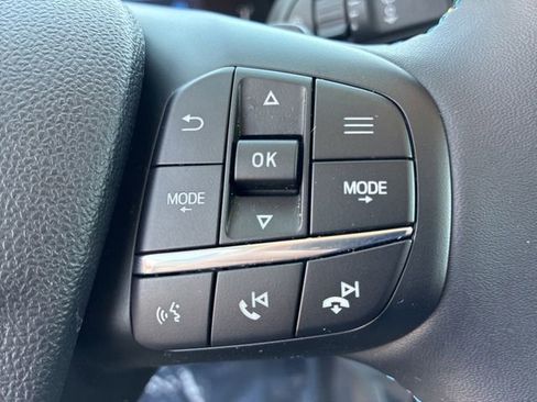 Used 2025 Ford Maverick Lobo AWD/4WD image 18