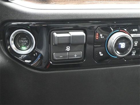 Certified 2025 Chevrolet Silverado 2500 LT w/ Safety Package image 29