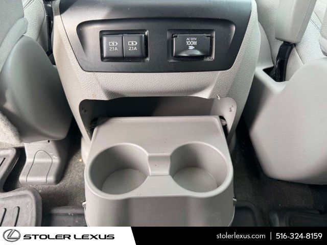 Used 2019 Toyota Sienna XLE w/ XLE Navigation Package AWD/4WD image 16