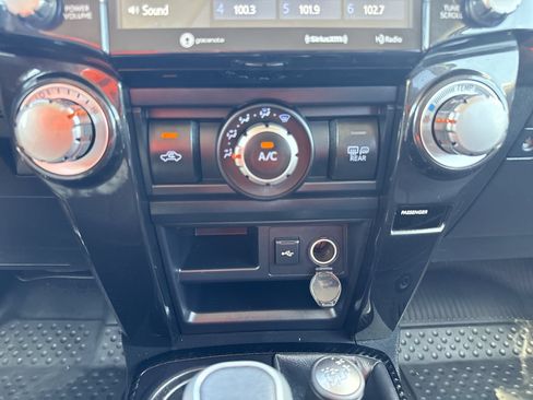 Certified 2024 Toyota 4Runner TRD Off-Road Premium w/ Off Road Premium Plus Package AWD/4WD image 16