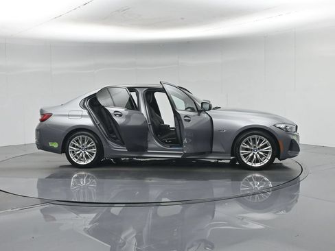 Used 2023 BMW 330e w/ Convenience Package RWD image 38