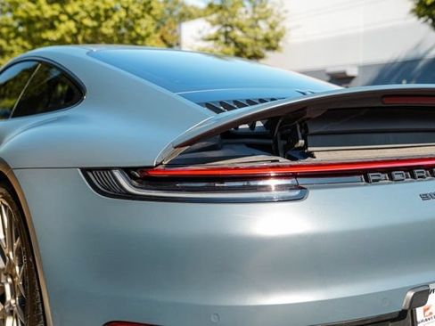 Used 2020 Porsche 911 Carrera 4S AWD/4WD image 22