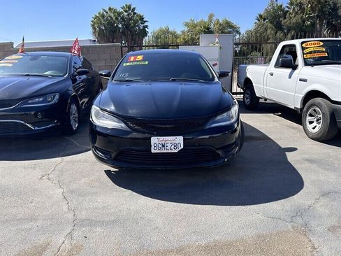 Used 2015 Chrysler 200 Limited w/ Convenience Group image 24