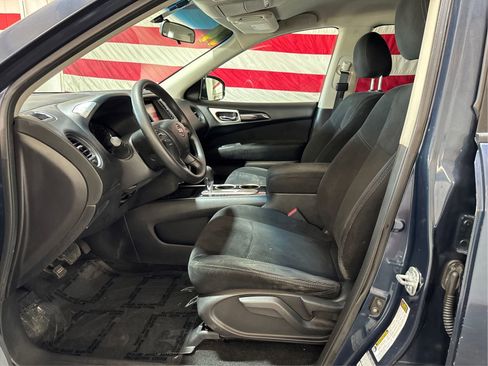 Used 2014 Nissan Pathfinder S FWD image 9