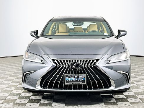 New 2025 Lexus ES 350 image 2