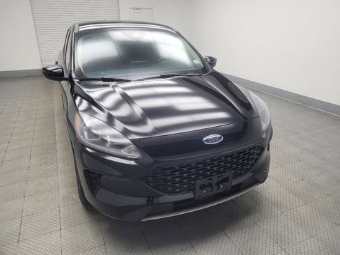 Used 2020 Ford Escape SE Sport image 14