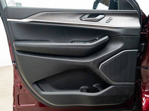 New 2026 Jeep Grand Cherokee Limited AWD/4WD image 23