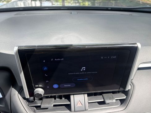 Used 2024 Toyota RAV4 LE image 17