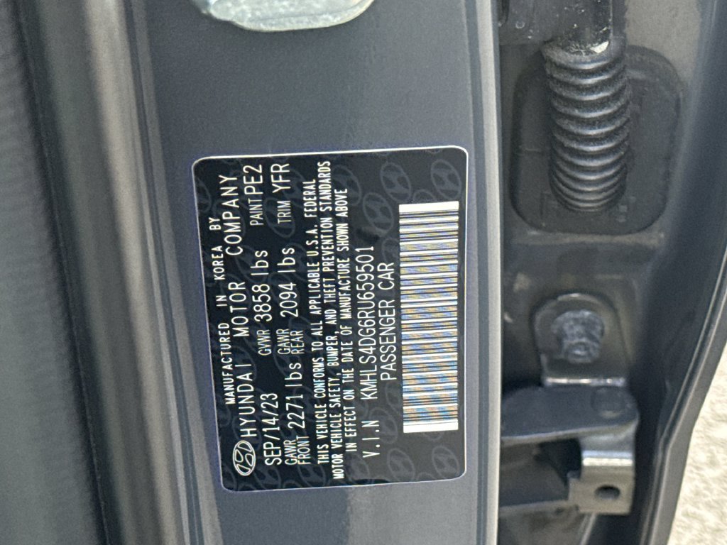 Used 2024 Hyundai Elantra SEL w/ Convenience Package FWD image 27