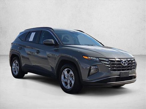 Used 2024 Hyundai Tucson SEL FWD image 3